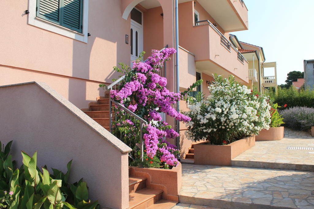 Apartments Lara & Luka Ζαντάρ Εξωτερικό φωτογραφία